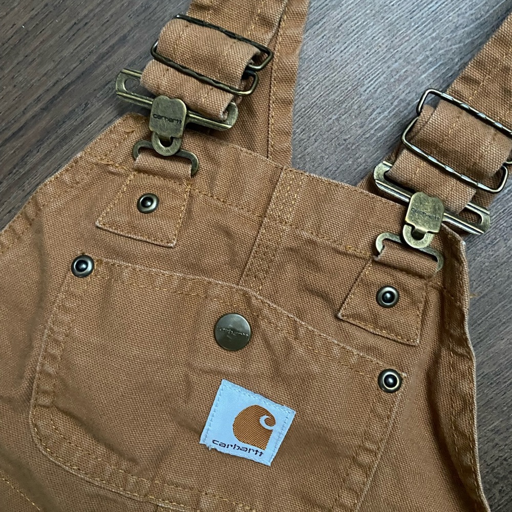 Kid size 4 Carhartt overalls